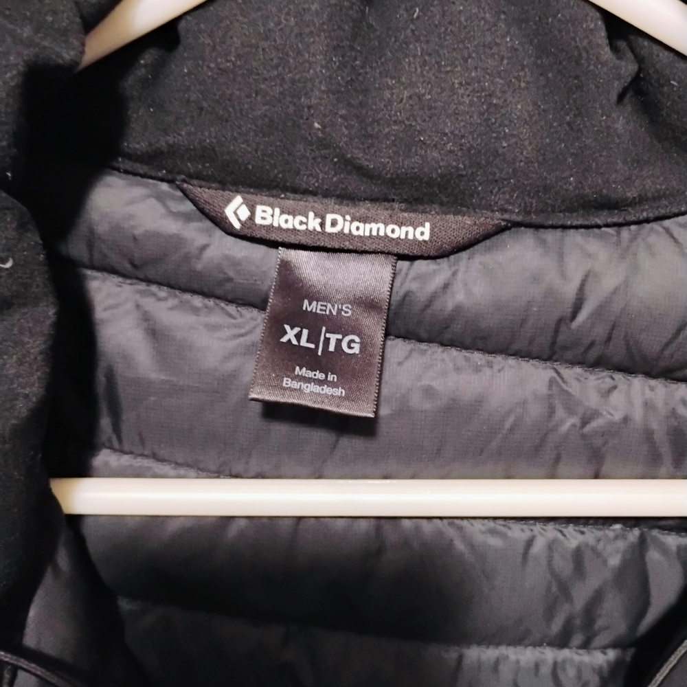 Black Diamond Quilted Black Puffer Jacket - Picture 9 of 13